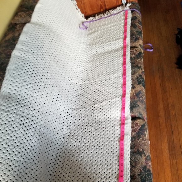 Crochet, lace pattern with fringe, cream afghan/throw/wrap/blanket, handmade - Picture 6 of 7
